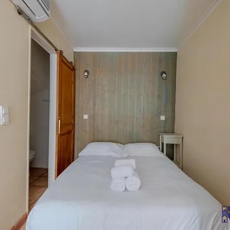 Amandiers 5 - Studio 20 M Proche Centre Apartment